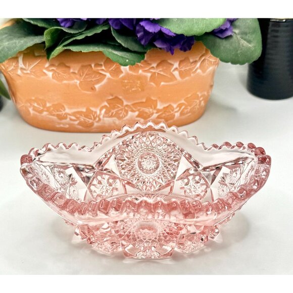 Vintage L.E. Smith Quintec Sawtooth Pink Glass Candy Dish - Picture 2 of 10